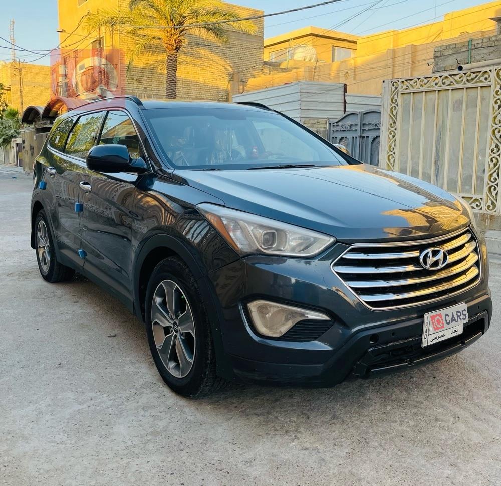 Hyundai Grand Santa Fe